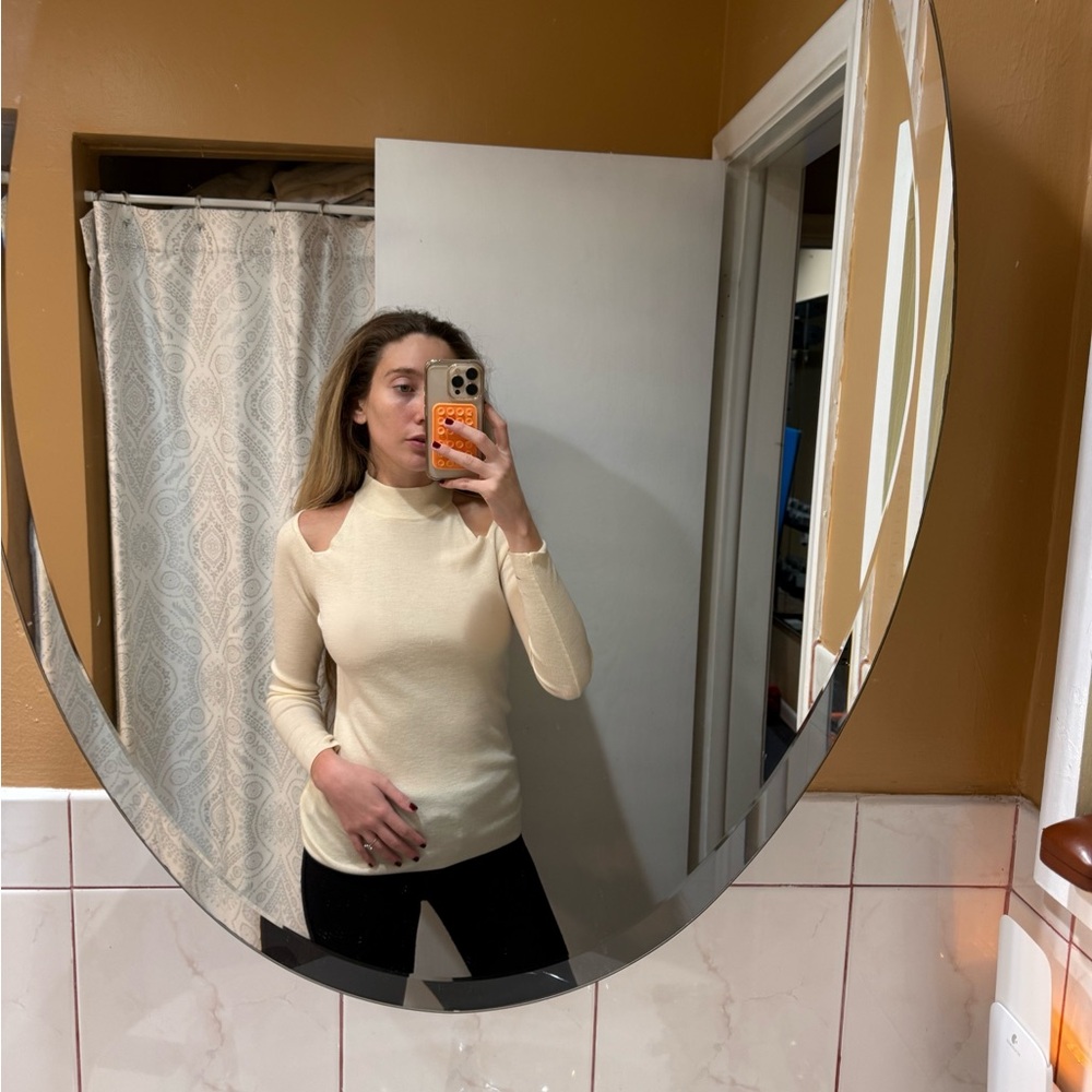 Michael Kors Cream Long Sleeve Top